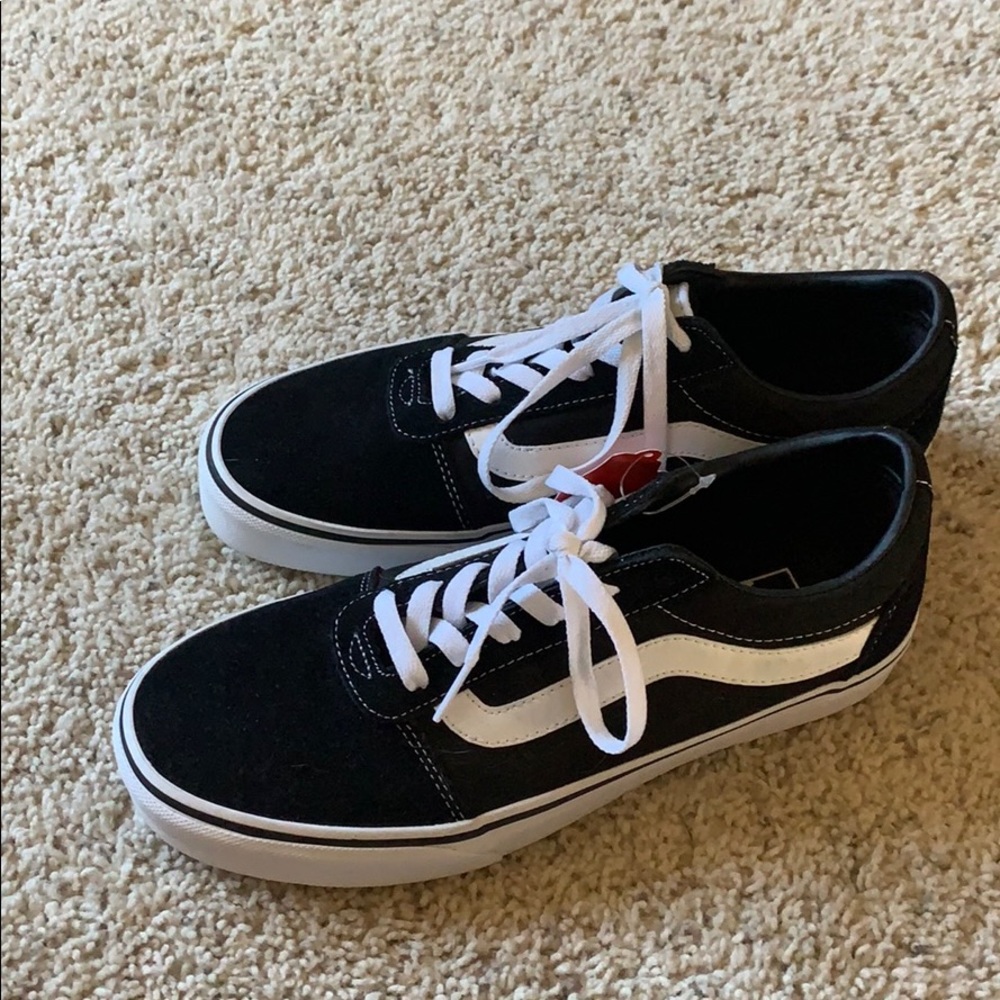 NEVER WORN VANS